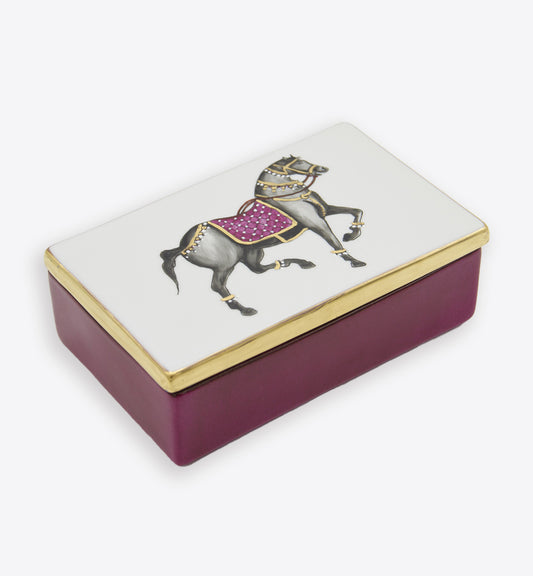 Shabdeez horse box with 24 karat gold